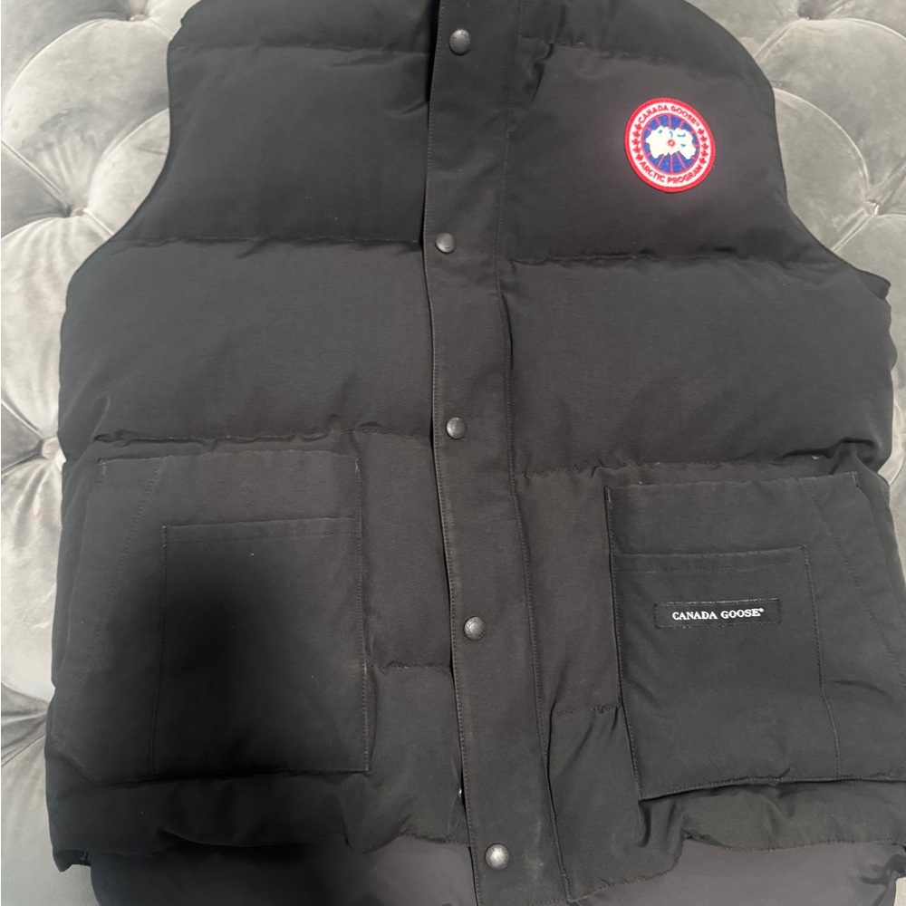 Canada Goose Black Men's Down Quilted Vest with Patch